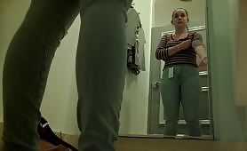 US teenagers caught in changing room - 4